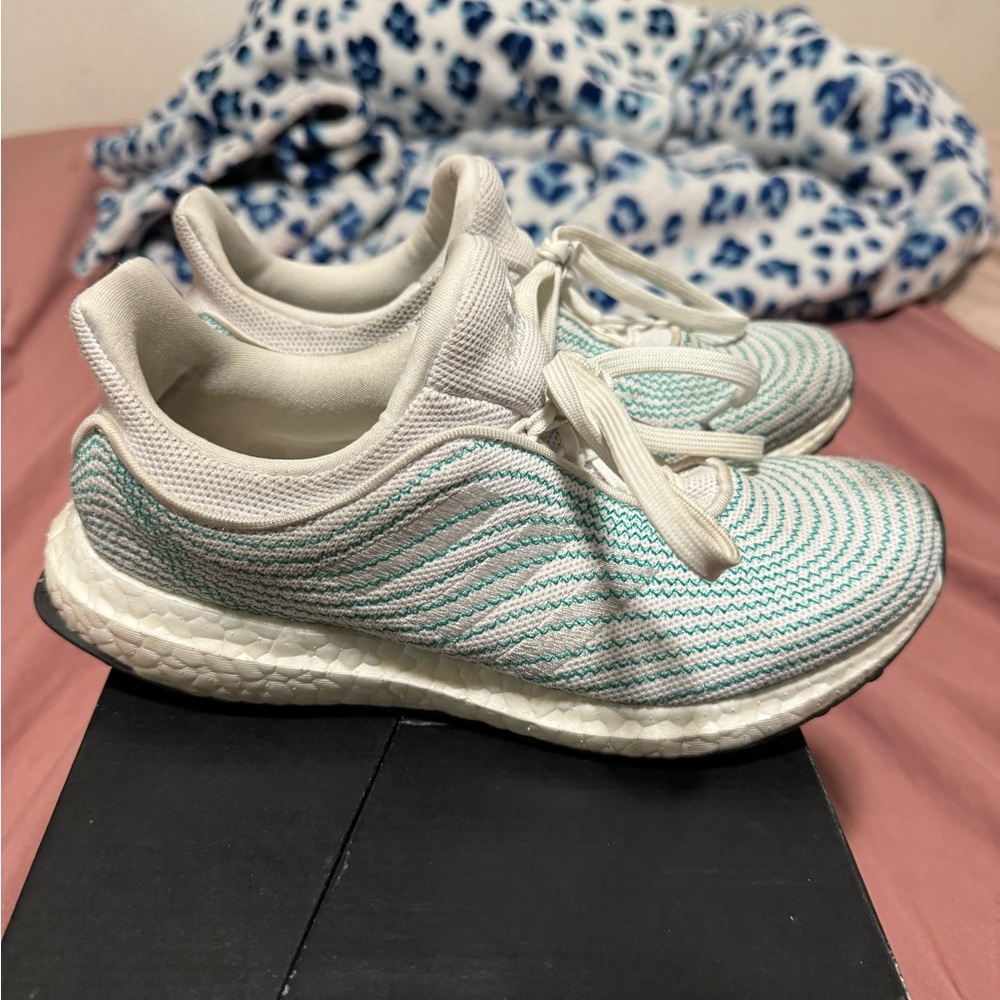 Blue/white Parley Ultraboost size 5.5 with box